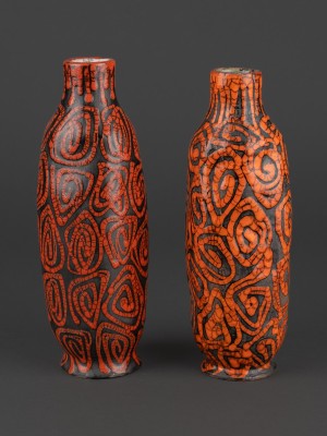 Piroscsigás vázák