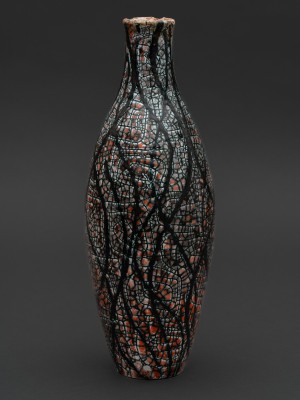 Csigás és vonalkás váza