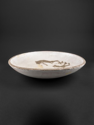 Csurgatott tál (fehér alap)